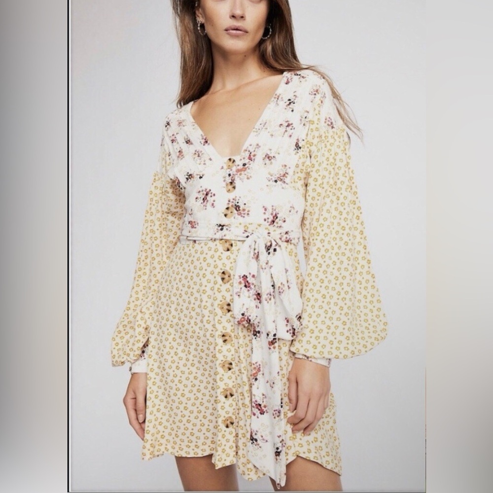FREE PEOPLE Yellow / Cream Wonderland Floral Printed Mini Dress Small - Picture 3 of 6